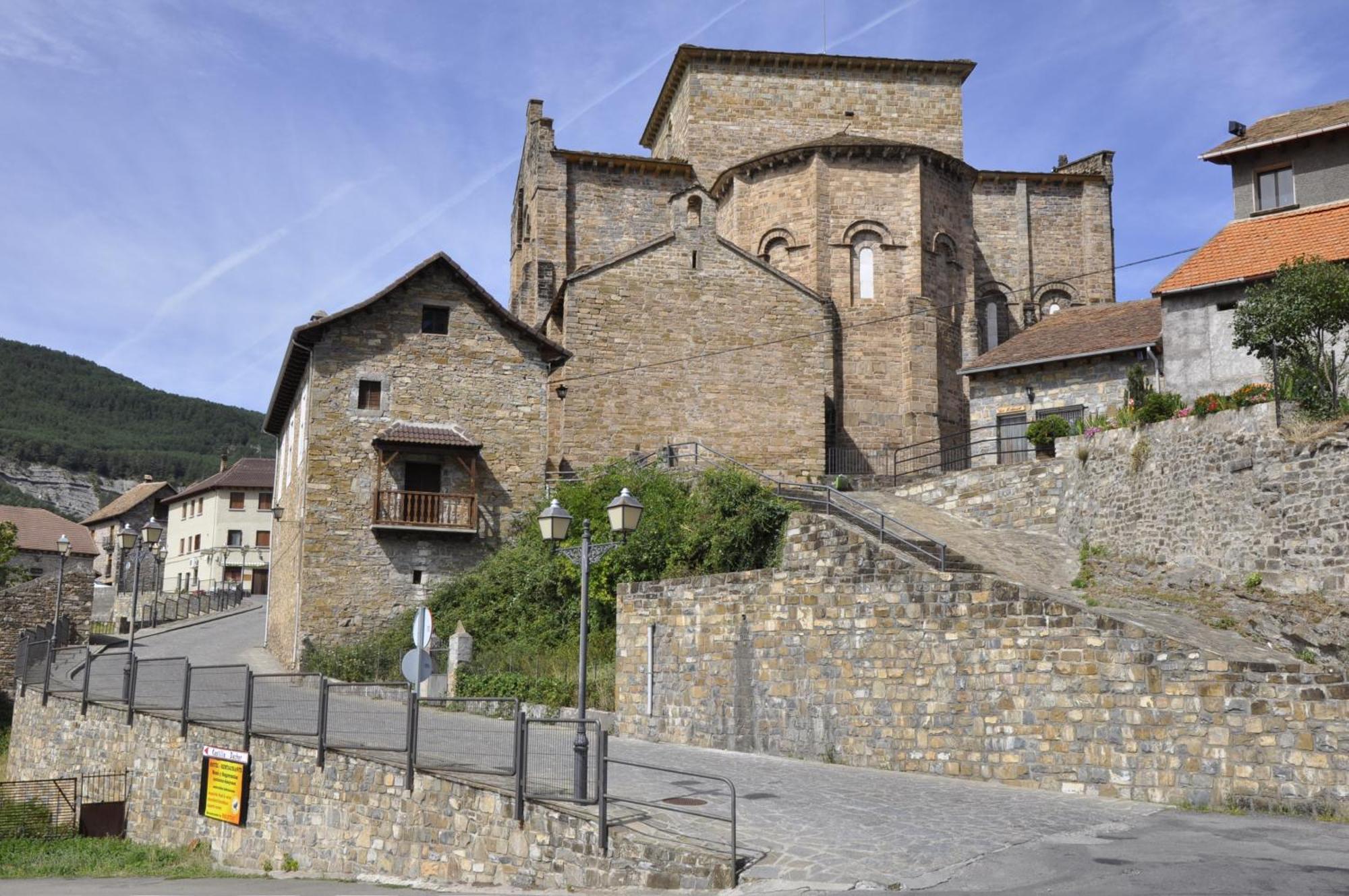 Hotel Castillo D'Acher Siresa Exterior photo